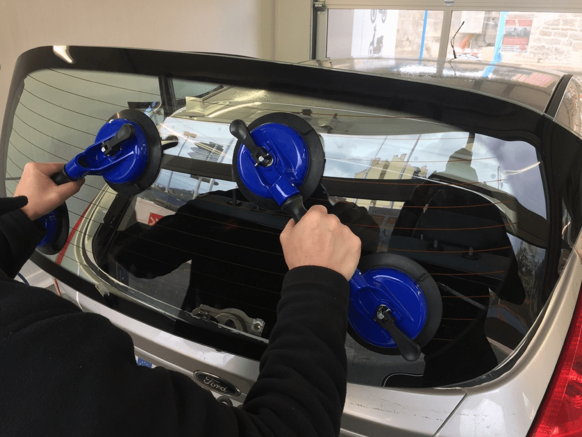 Lunette arrière — Atelier Proluxe Pare Brise